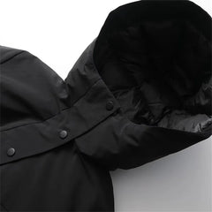 2025 fashionable women's clothing with European and American style design featuring a cinched waisthooded skiing and warm co