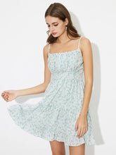 French Short dress 2024 Summer Cool Skirt Street personality fashion temperament slim waist small floral halter