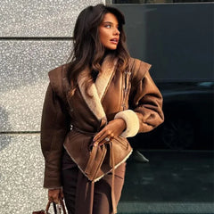 Autumn and winter new fashionable women's clothing elegant design sense European and American style fur integrated jacket